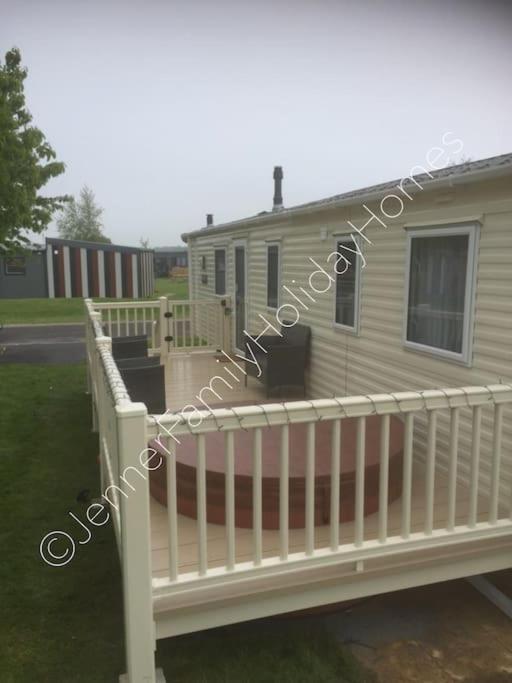 Jenner Family Holiday Homes At Tattershall Lakes Dogdyke Εξωτερικό φωτογραφία