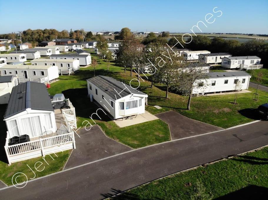 Jenner Family Holiday Homes At Tattershall Lakes Dogdyke Εξωτερικό φωτογραφία