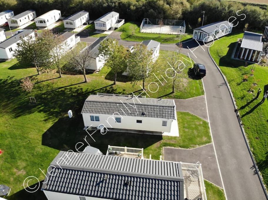 Jenner Family Holiday Homes At Tattershall Lakes Dogdyke Εξωτερικό φωτογραφία
